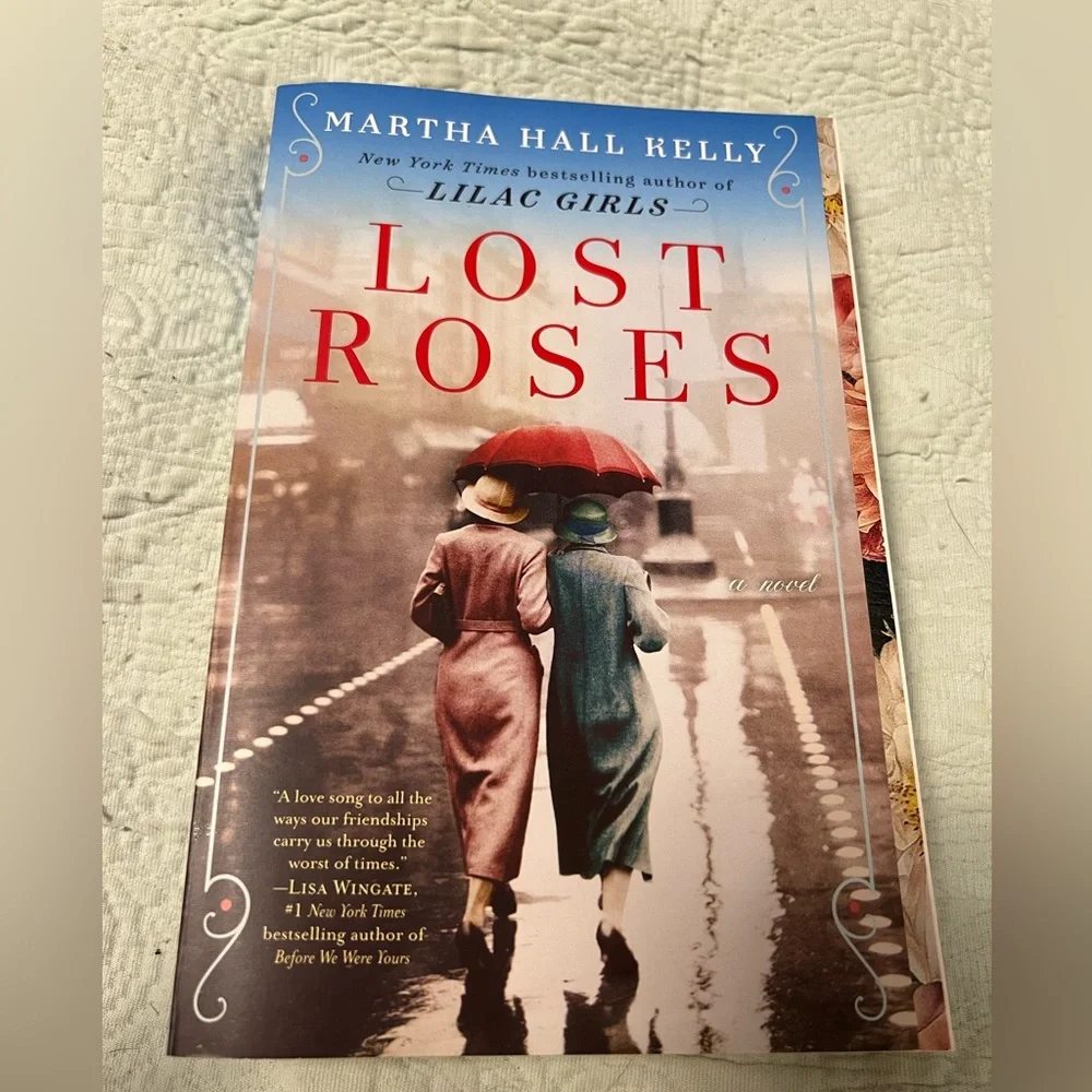 Lost Roses by Martha Hall Kelly - Picture 1 of 3